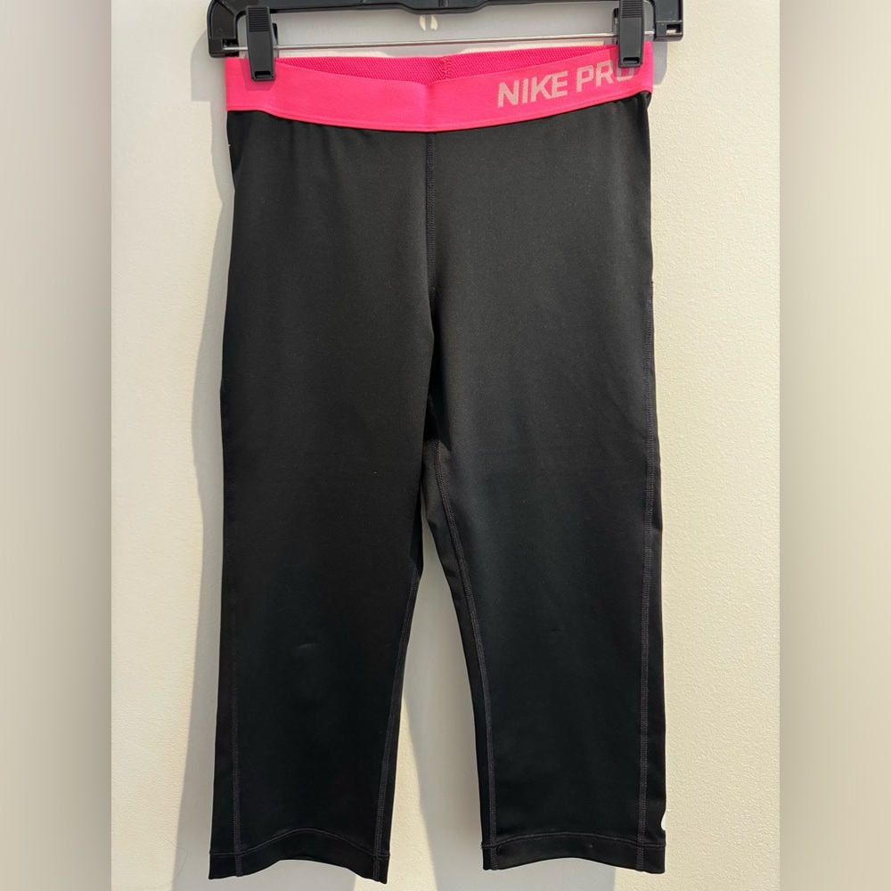 Nike cropped leggings